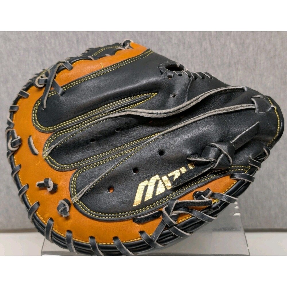 Mizuno Mzc-1060 Boys Tough Tight Fit 32” Baseball Catchers Mitt Right Throw Euc View 4